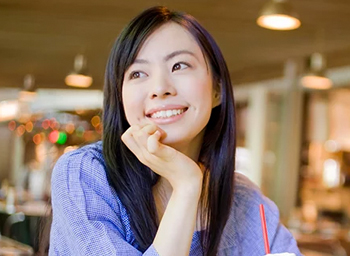 審美歯科イメージ女性